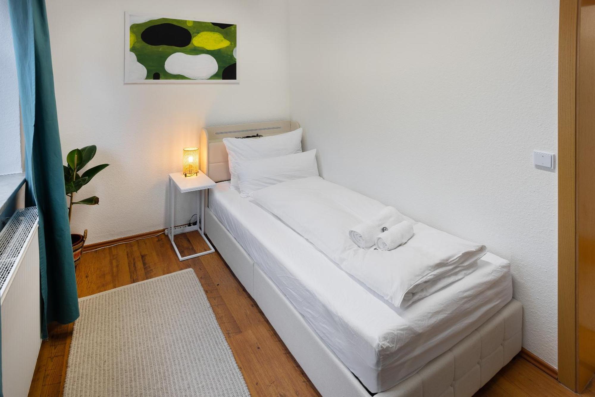 Ruhrapartments #Naehe A40 #Zentral #Fastwifi #Perfekt Fuer Familien Und Geschaeftsreisen Bochum Exterior photo